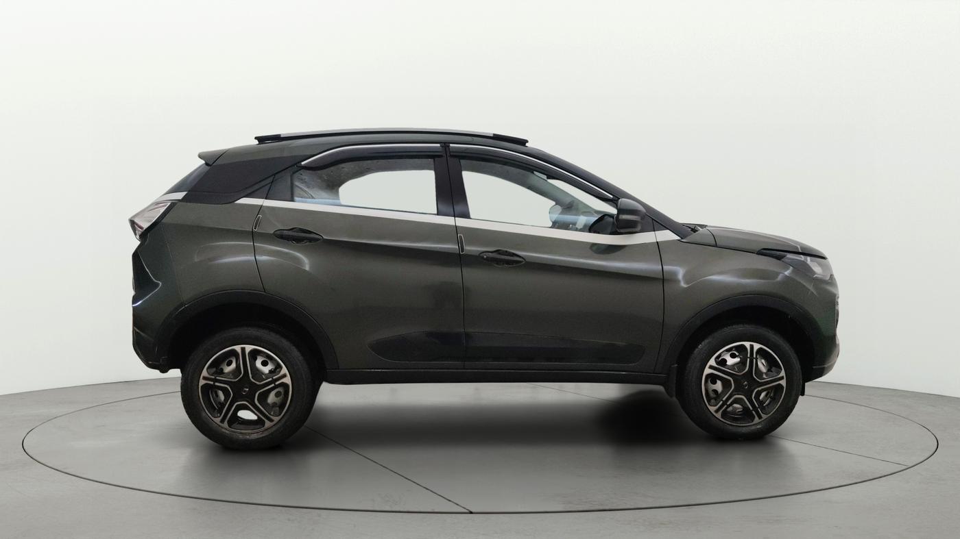 2021 Tata NEXON XE PETROL, Petrol, Manual, 35,694 km, Right Side View