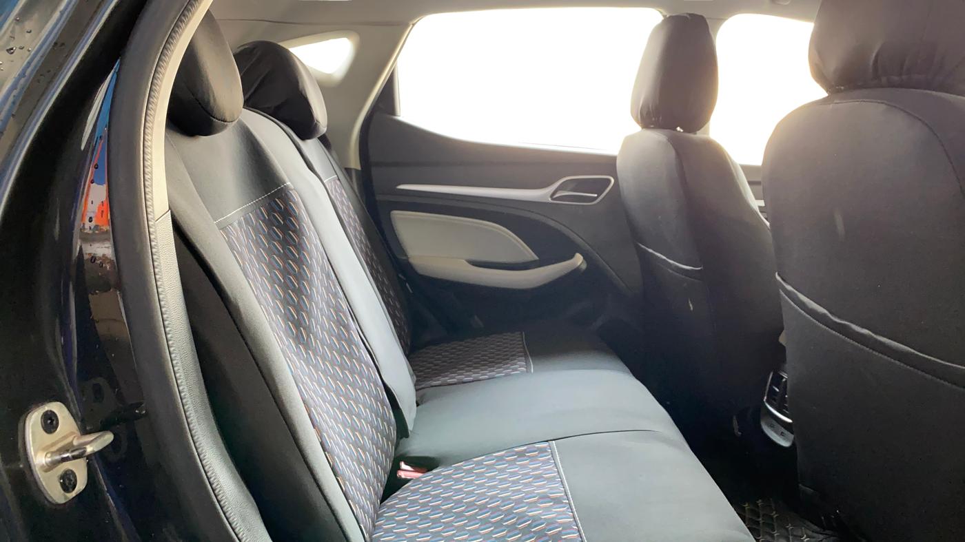 2023 MG ASTOR SUPER 1.5 MT, Petrol, Manual, 84,705 km, Right Side Rear Door Cabin