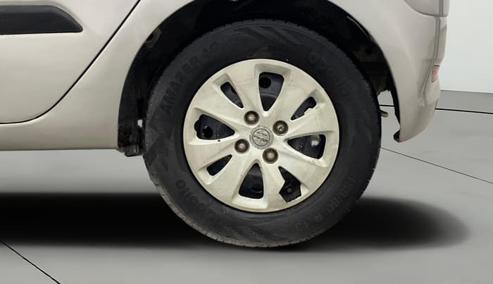 2014 Hyundai i10 MAGNA 1.1, Petrol, Manual, 94,871 km, Left Rear Wheel