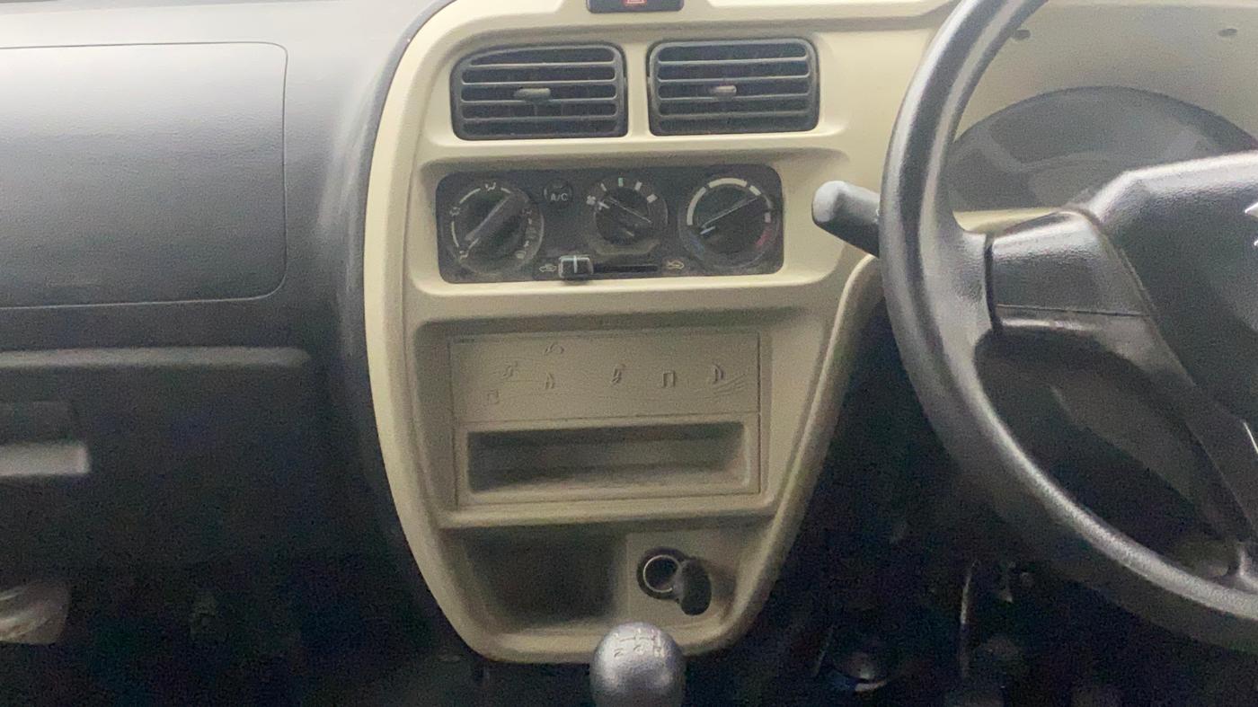 2023 Maruti Eeco 5 STR AC, Petrol, Manual, 6,694 km, Air Conditioner