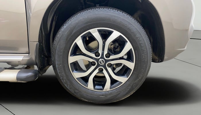 2015 Nissan Terrano XV D THP PREMIUM 110 PS, Diesel, Manual, 1,09,754 km, Right Front Wheel