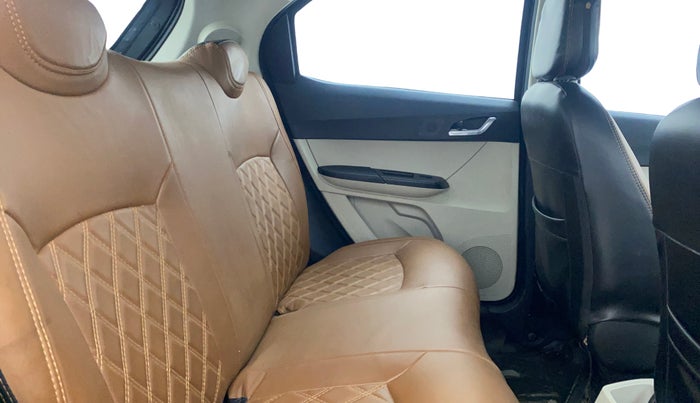 2022 Tata Tiago XZ PLUS PETROL, Petrol, Manual, 33,211 km, Right Side Rear Door Cabin