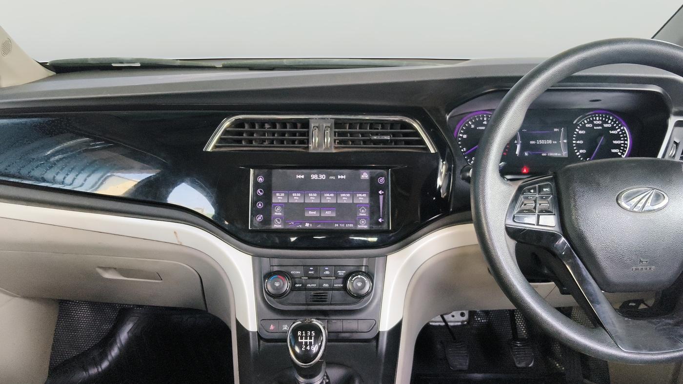 2019 Mahindra MARAZZO M8 7 STR, Diesel, Manual, 1,50,091 km, Air Conditioner