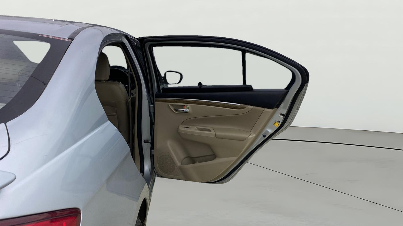 2022 Maruti Ciaz ALPHA  AT 1.5 SHVS PETROL, Petrol, Automatic, 57,495 km, RHS Rear Door