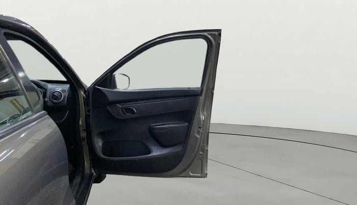 2019 Renault Kwid RXL, Petrol, Manual, 74,161 km, RHS Front Door