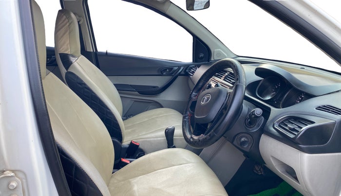 2018 Tata Tiago XM PETROL, Petrol, Manual, 76,896 km, Right Side Front Door Cabin