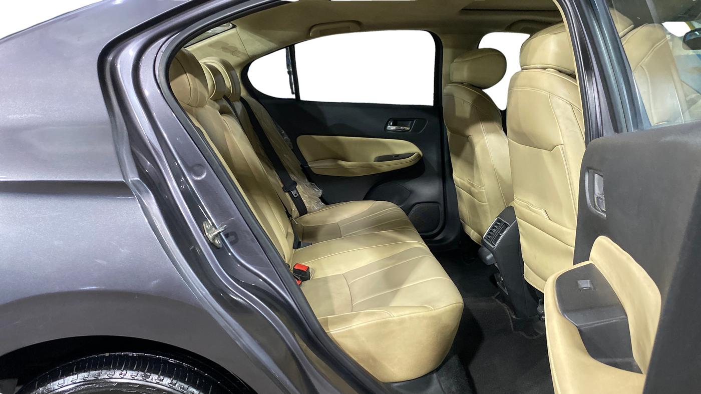 2021 Honda City 1.5L I-VTEC ZX CVT, Petrol, Automatic, 75,219 km, Right Side Rear Door Cabin
