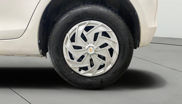 2012 Maruti Swift VDI, Diesel, Manual, 1,05,315 km, Left Rear Wheel