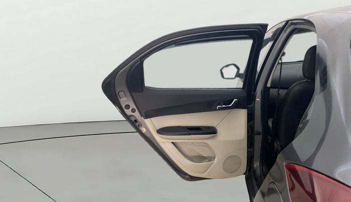 2022 Tata Tiago XZ PLUS CNG, CNG, Manual, 48,427 km, LHS Rear Door