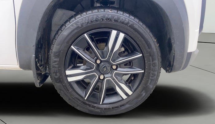 2024 Renault Kwid CLIMBER AMT 1.0, Petrol, Automatic, 5,049 km, Right Front Wheel