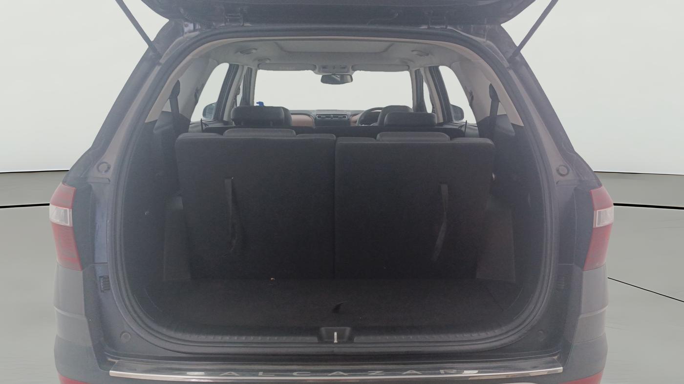 2021 Hyundai ALCAZAR PLATINUM(O) 7STR 1.5 AT, Diesel, Automatic, 52,880 km, Boot Open Zoomed View