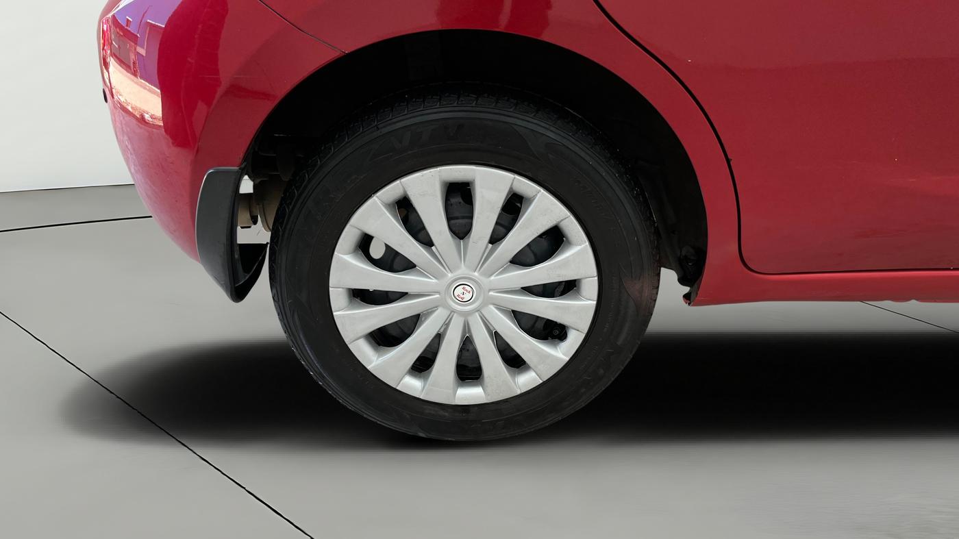 2015 Nissan Micra XL CVT, Petrol, Automatic, 21,028 km, Right Rear Wheel