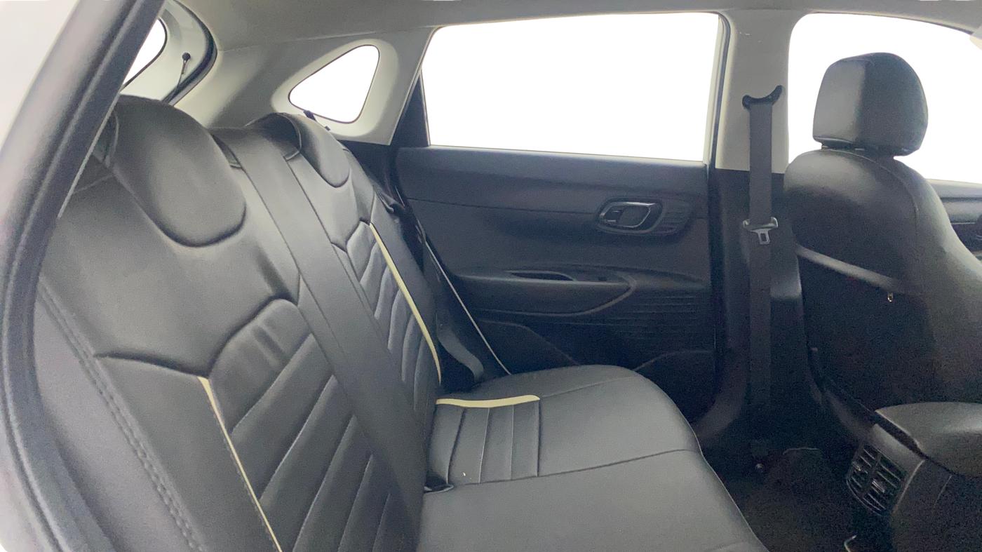 2020 Hyundai NEW I20 SPORTZ 1.2 MT, Petrol, Manual, 4,178 km, Right Side Rear Door Cabin