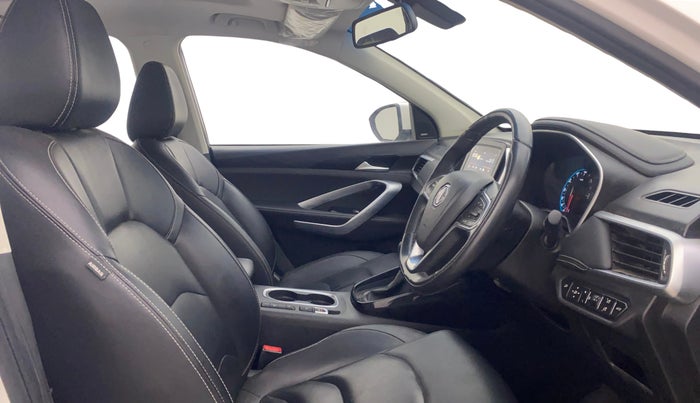 2020 MG HECTOR SHARP 1.5 DCT PETROL, Petrol, Automatic, 45,740 km, Right Side Front Door Cabin