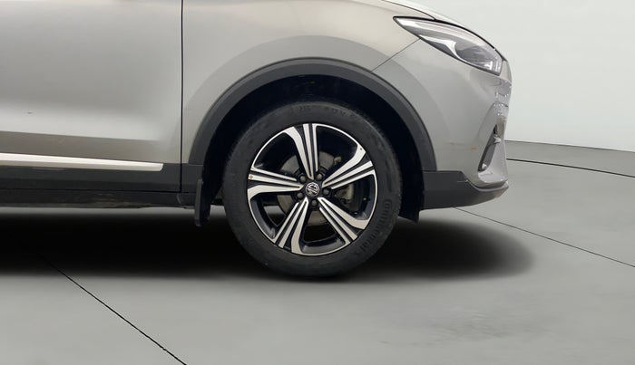 2022 MG ASTOR SHARP 1.5 CVT, Petrol, Automatic, 20,971 km, Right Front Wheel