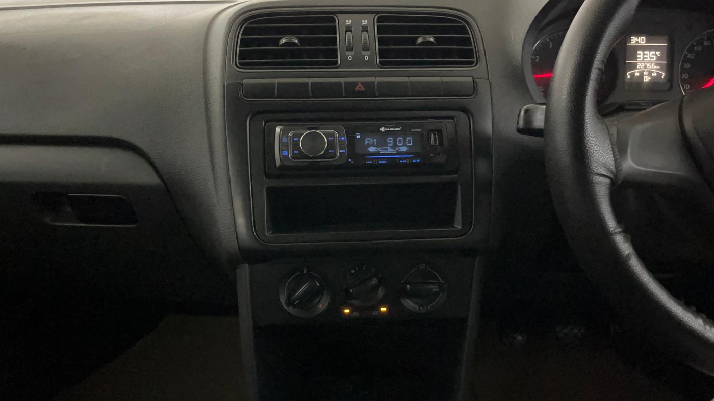 2019 Volkswagen Polo TRENDLINE 1.0L, Petrol, Manual, 22,766 km, Air Conditioner