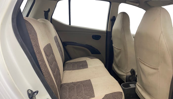 2014 Hyundai i10 MAGNA 1.1, CNG, Manual, 91,506 km, Right Side Rear Door Cabin