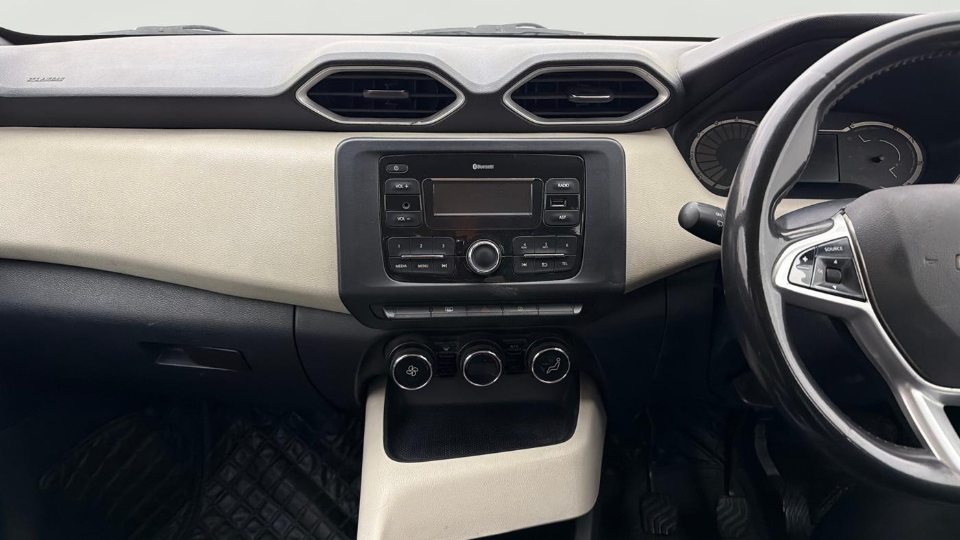 2022 Nissan MAGNITE XL, Petrol, Manual, 1,37,491 km, Air Conditioner