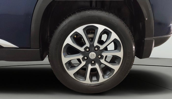 2024 Maruti Grand Vitara DELTA SMART HYBRID AT, Petrol, Automatic, 9,478 km, Left Rear Wheel