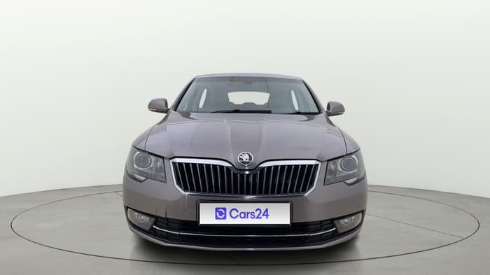 2014 Skoda Superb ELEGANCE 1.8 TSI MT, Petrol, Manual, 1,03,460 km, Front