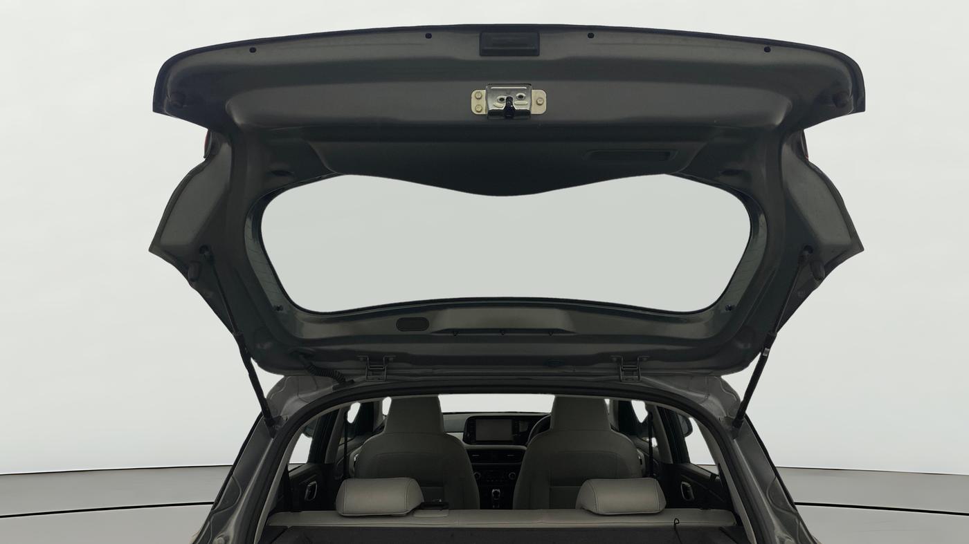 2023 Hyundai GRAND I10 NIOS SPORTZ AMT 1.2 KAPPA VTVT, Petrol, Automatic, 7,964 km, Boot Door Open