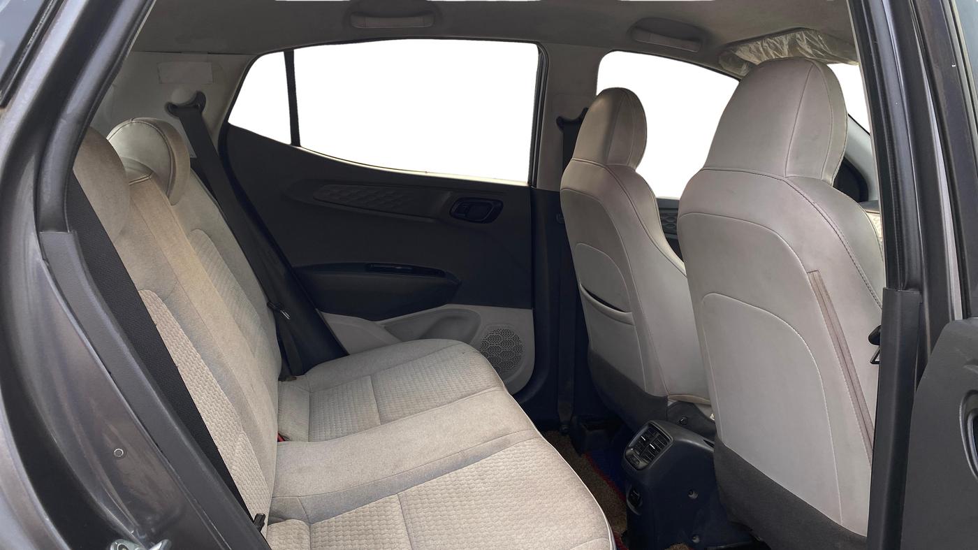2021 Hyundai GRAND I10 NIOS MAGNA 1.2 KAPPA VTVT, Petrol, Manual, 35,843 km, Right Side Rear Door Cabin