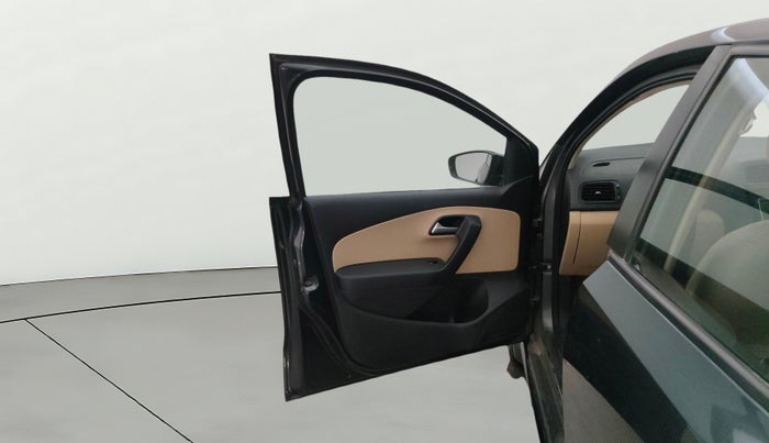 2016 Volkswagen Ameo COMFORTLINE 1.2L, Petrol, Manual, 77,841 km, LHS Front Door