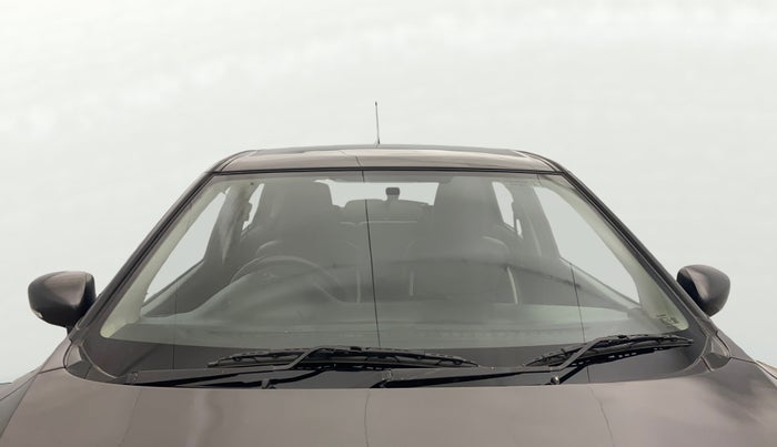 2017 Maruti Baleno DELTA PETROL 1.2, Petrol, Manual, 1,11,080 km, Front Windshield