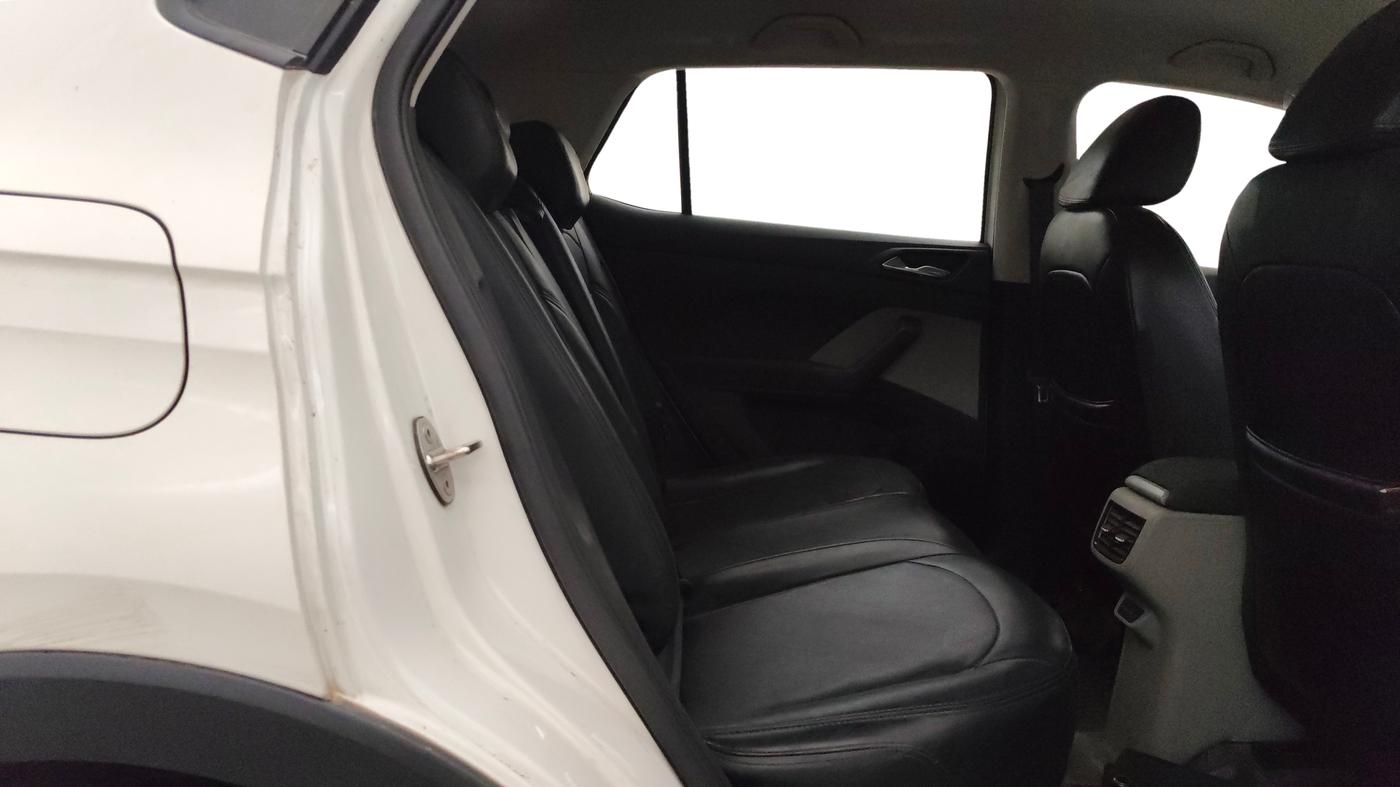 2021 Skoda KUSHAQ AMBITION 1.0L TSI AT, Petrol, Automatic, 49,845 km, Right Side Rear Door Cabin