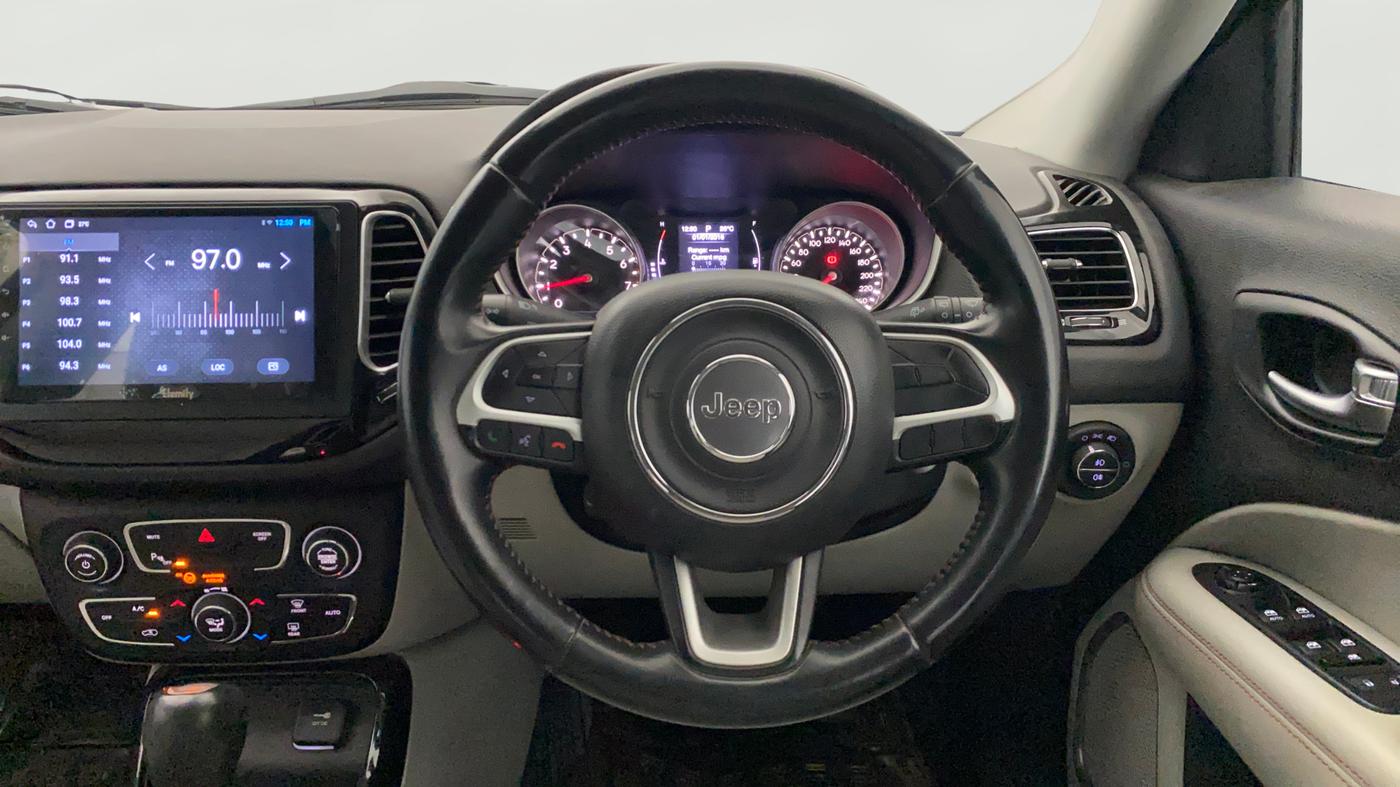 2017 Jeep Compass LIMITED 1.4 PETROL AT, Petrol, Automatic, 50 km, Steering Wheel Close Up