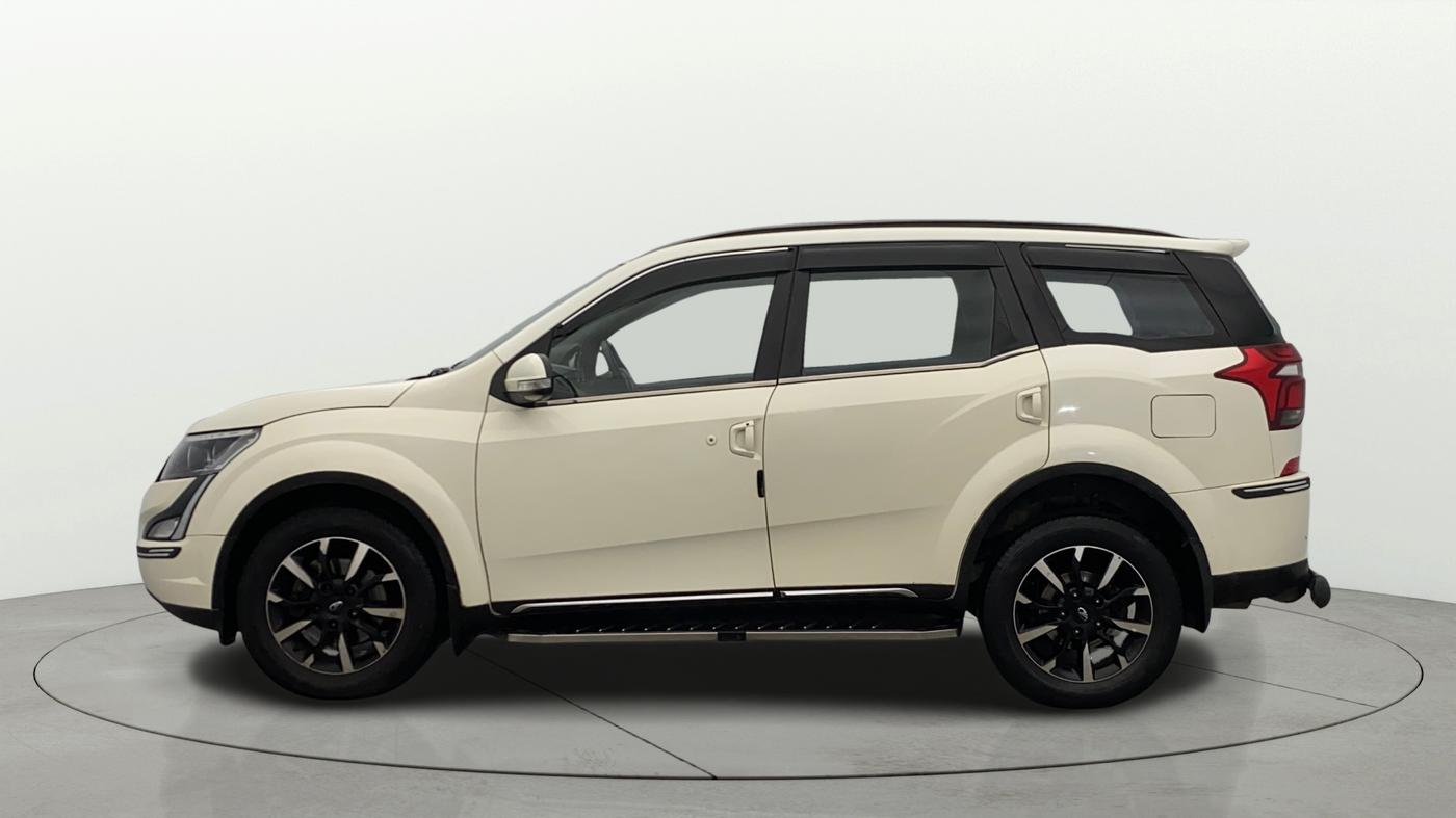 2020 Mahindra XUV500 W11, Diesel, Manual, 66,281 km, Left Side