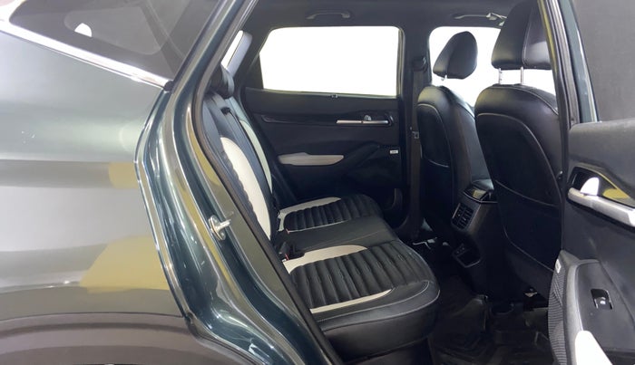 2023 KIA SELTOS  GTX Plus 1.5 Turbo Petrol DCT, Petrol, Automatic, 44,232 km, Right Side Rear Door Cabin