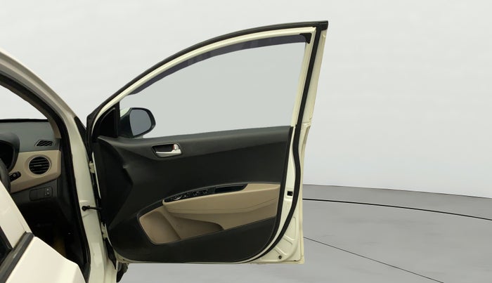 2017 Hyundai Grand i10 SPORTZ (O) 1.2 KAPPA VTVT, Petrol, Manual, 65,818 km, RHS Front Door