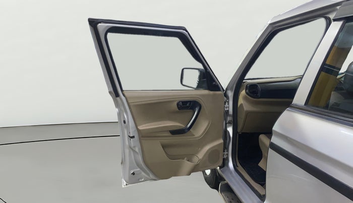 2022 Mahindra BOLERO NEO N 4, Diesel, Manual, 1,02,930 km, LHS Front Door