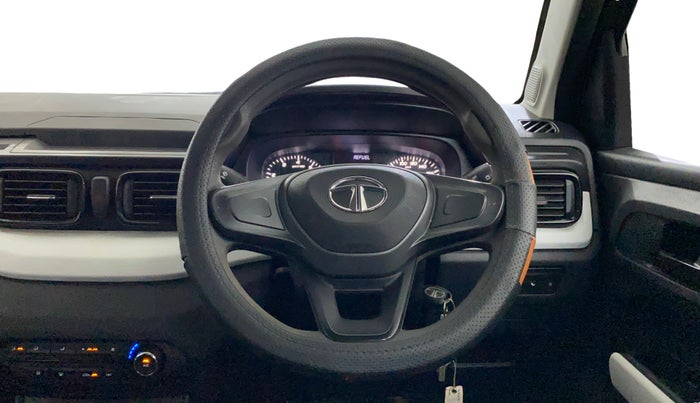 2023 Tata PUNCH PURE MT, Petrol, Manual, 33,214 km, Steering Wheel Close Up