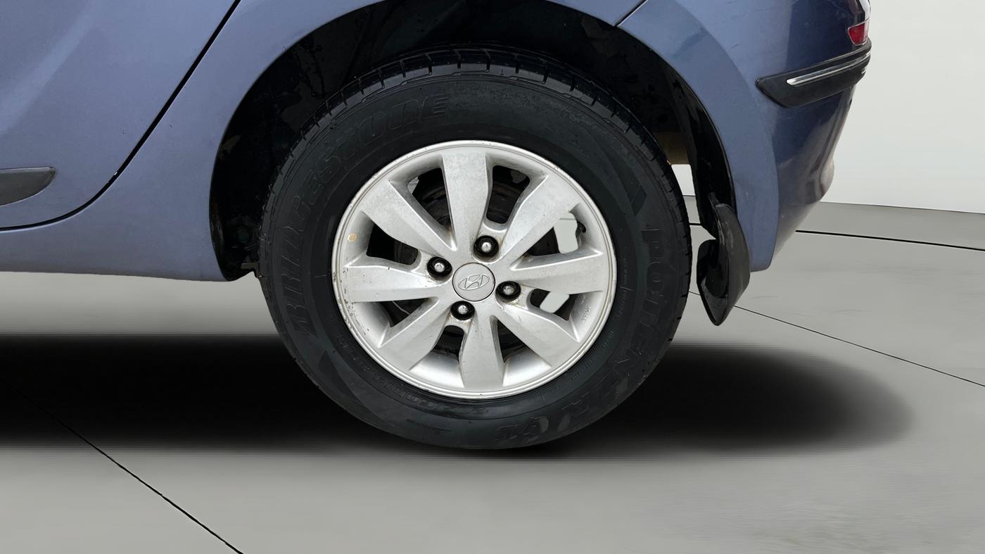 2013 Hyundai i20 SPORTZ 1.2, Petrol, Manual, 95,907 km, Left Rear Wheel