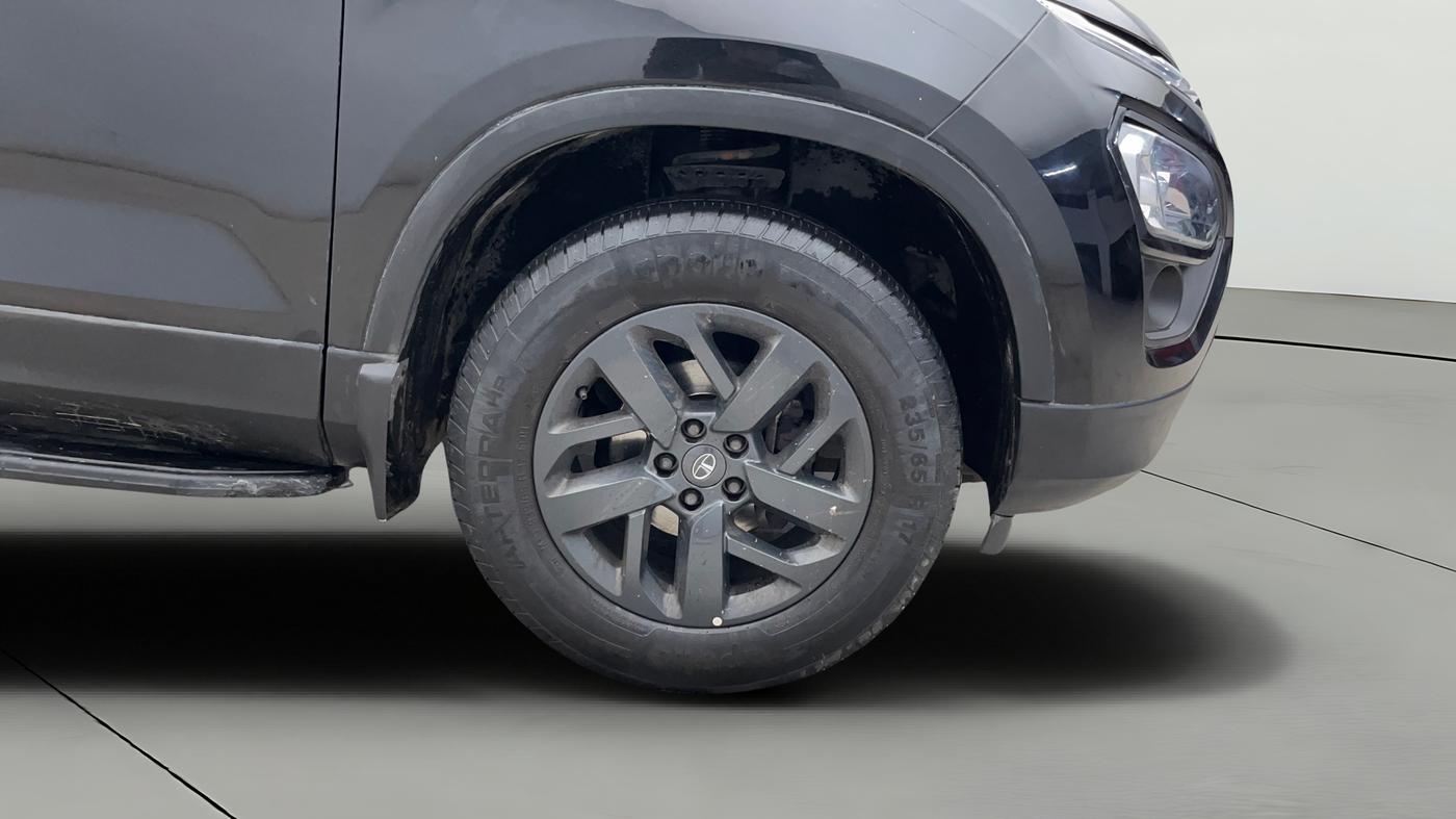 2023 Tata Harrier XT PLUS 2.0L KRYOTEC DARK EDITON, Diesel, Manual, 66,975 km, Right Front Wheel