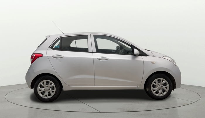 2017 Hyundai Grand i10 MAGNA 1.2 KAPPA VTVT, Petrol, Manual, 65,733 km, Right Side View