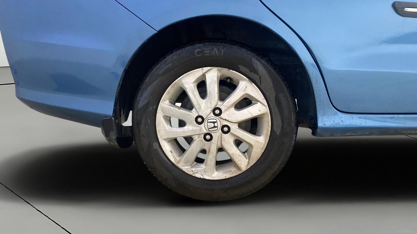 2014 Honda Mobilio 1.5L I-DTEC V, Diesel, Manual, 75,814 km, Right Rear Wheel