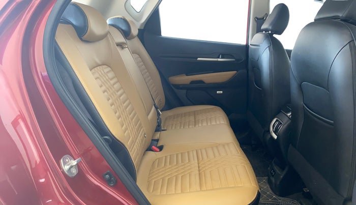 2024 KIA SONET HTX PLUS 1.5 DIESEL IMT, Diesel, Manual, 30,735 km, Right Side Rear Door Cabin