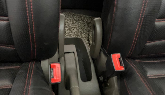 2015 Hyundai i10 SPORTZ 1.1, Petrol, Manual, 81,079 km, Driver Side Adjustment Panel