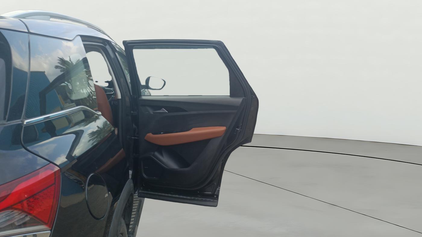 2020 MG HECTOR PLUS SHARP 1.5 PETROL TURBO DCT 6-STR, Petrol, Automatic, 41,658 km, RHS Rear Door