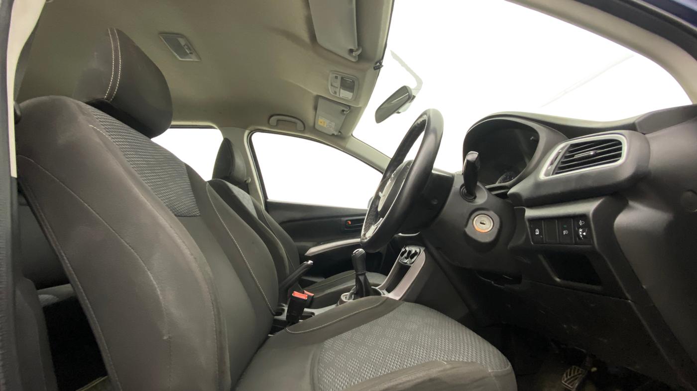 2019 Maruti S Cross SIGMA 1.3, Diesel, Manual, 71,123 km, Right Side Front Door Cabin