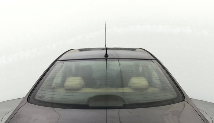 2014 Hyundai Verna FLUIDIC 1.6 CRDI SX, Diesel, Manual, 1,46,813 km, Rear Windshield