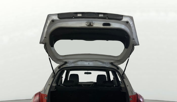 2016 Maruti Swift VDI, Diesel, Manual, 69,476 km, Boot Door Open