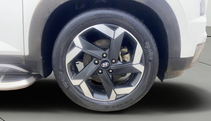 2022 Hyundai ALCAZAR PLATINUM 2.0 MT 7STR, Petrol, Manual, 49,667 km, Right Front Wheel