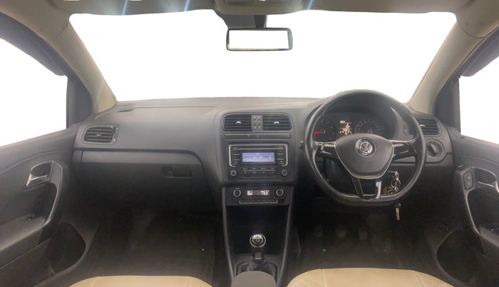 2015 Volkswagen Vento COMFORTLINE 1.6, Petrol, Manual, 45,326 km, Dashboard