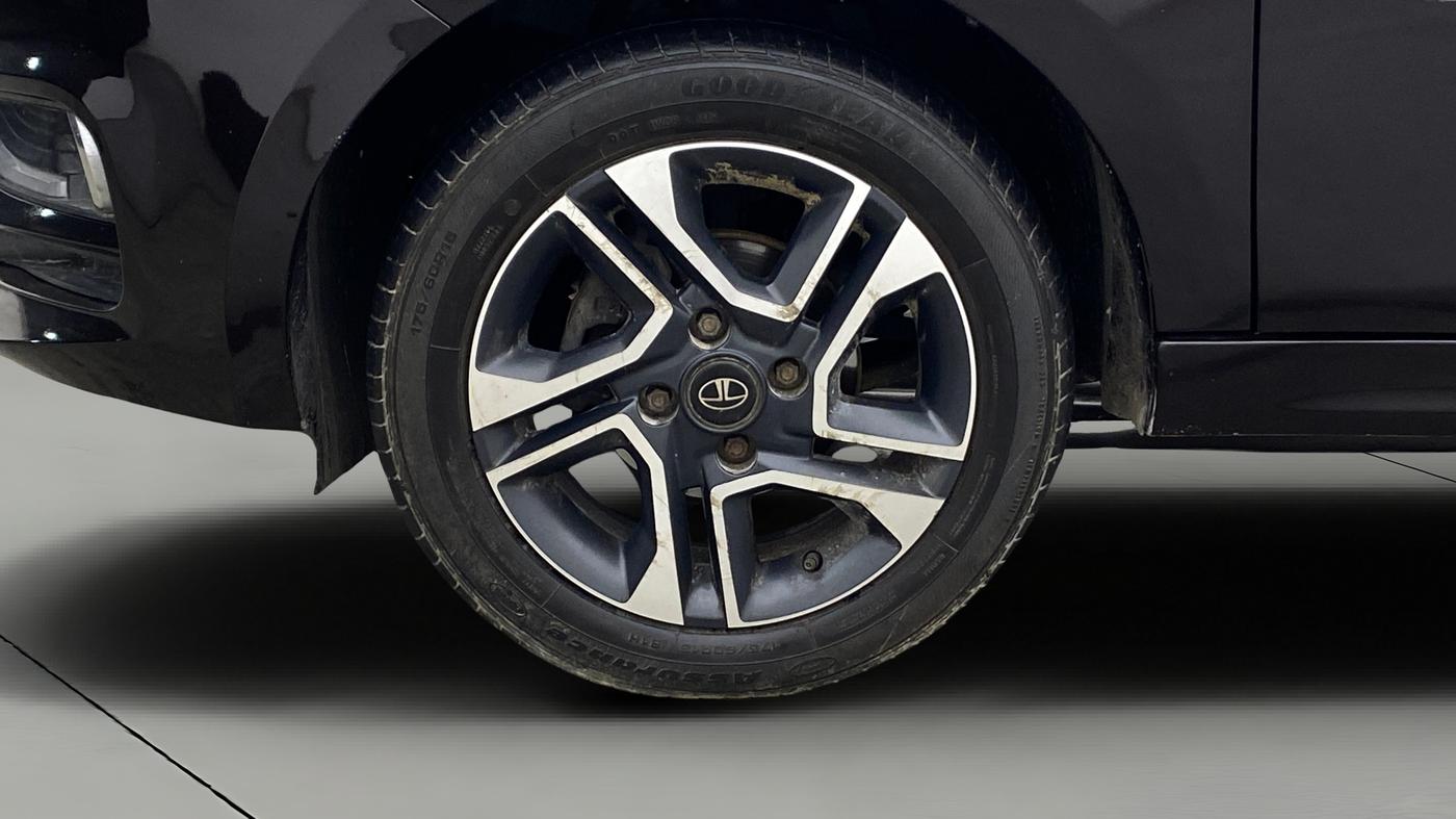 2023 Tata Tiago XZA PLUS PETROL, Petrol, Automatic, 35,768 km, Left Front Wheel