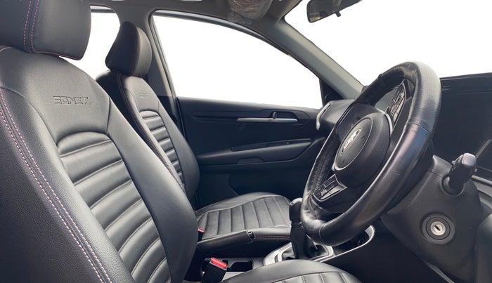 2020 KIA SONET HTK PLUS 1.2, Petrol, Manual, 40,878 km, Right Side Front Door Cabin