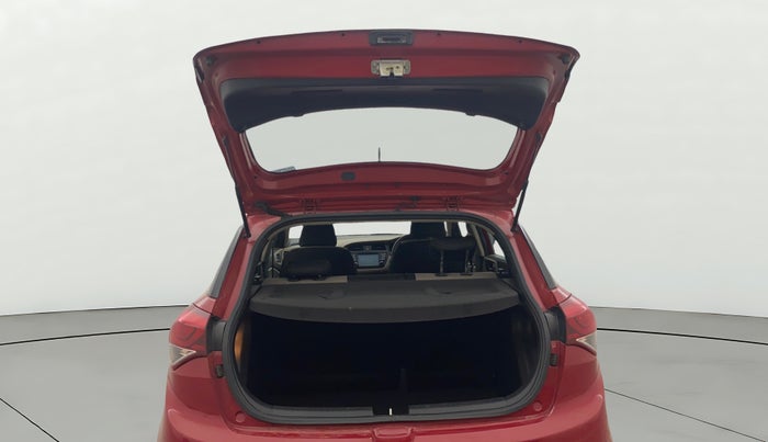 2017 Hyundai Elite i20 ASTA 1.2 (O), Petrol, Manual, 31,399 km, Boot Door Open